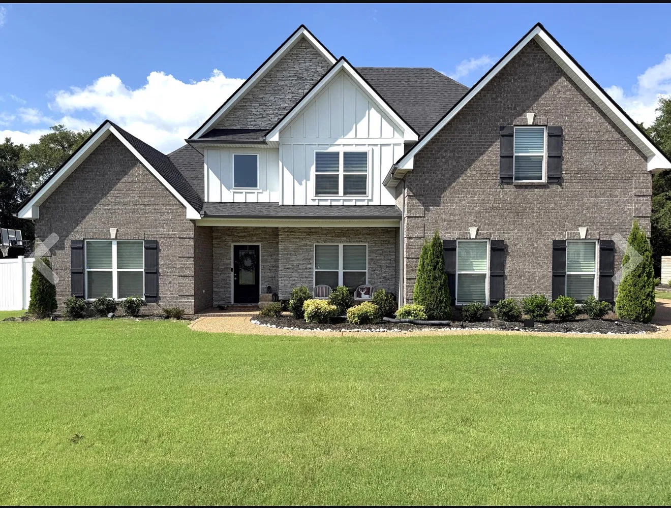 4 bed, 2.5 bath, 2719 sqft, $2,995 — Photo 1
