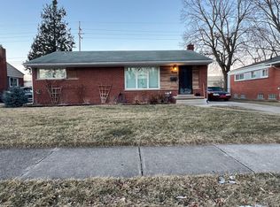 1365 Key West Dr, Troy, MI 48083