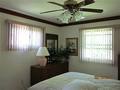 5th image of 90 Meadow Dr