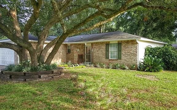 3rd image of 5813 Quietwood Dr