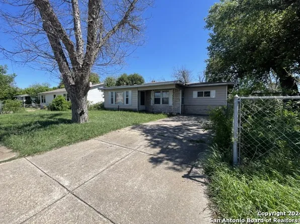 4530 LORD RD, San Antonio, TX 78220