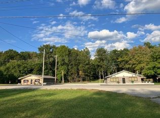 571 Main St, Palmer, TN 37365