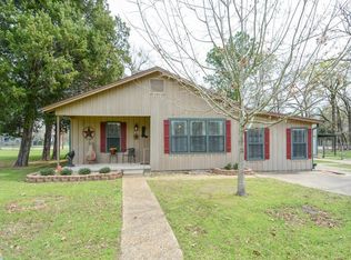 1500 Guam St, Tool, TX 75143