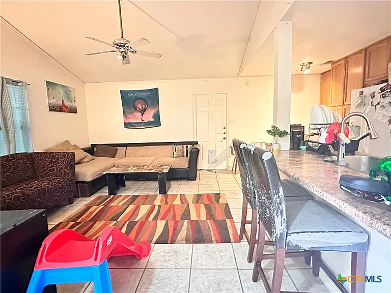 129 Riverside Dr — Photo 8