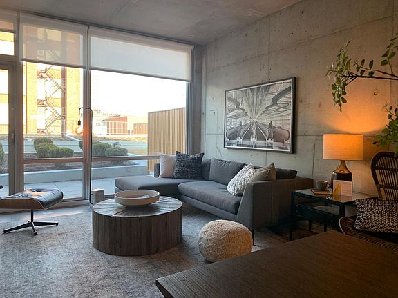 2nd image of 1408 S Wabash Ave #1814