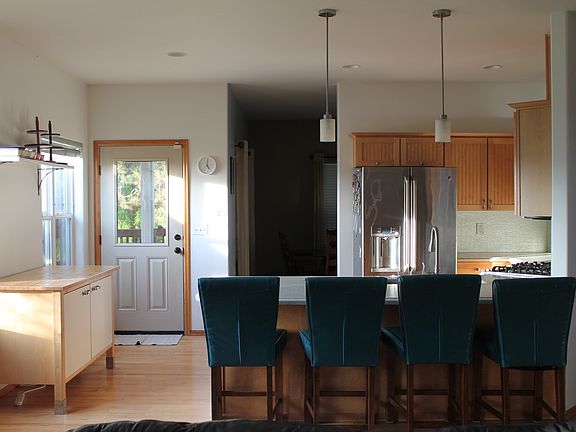 4th image of 6575 White Peaks Ln NW