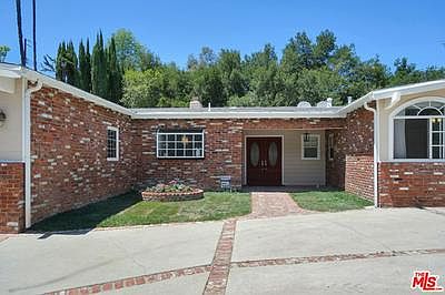 3rd image of 4437 Romero Dr