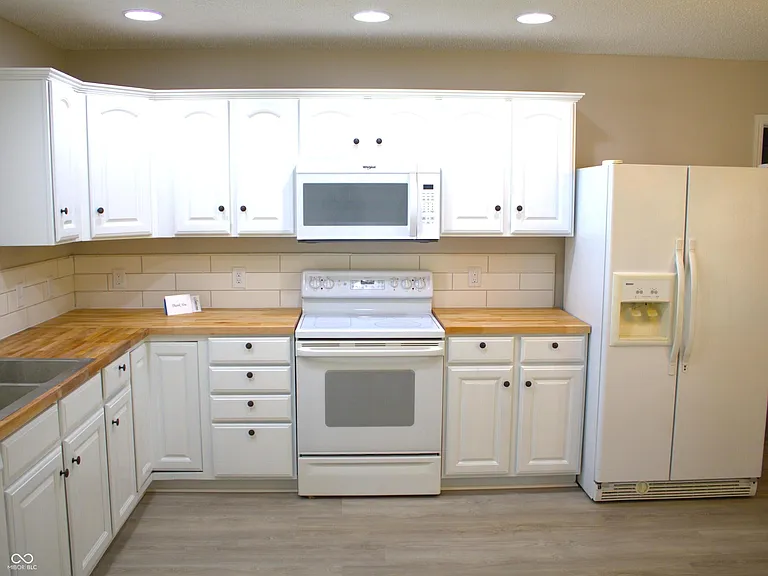8320 S Evening Dr — Photo 3