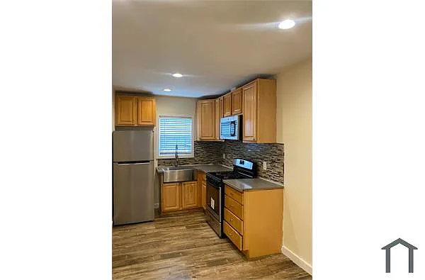 Building Photo - 251 W 82nd St