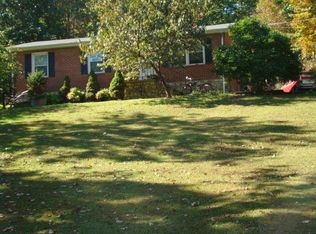 833 Blue Ridge Dr, Blue Ridge, VA 24064