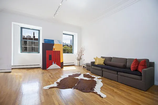 Rented by Olshan Realty | media 2