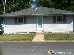 12320 N Riverview Rd, Chillicothe, IL 61523