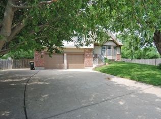 5010 Stearns St, Shawnee, KS 66203
