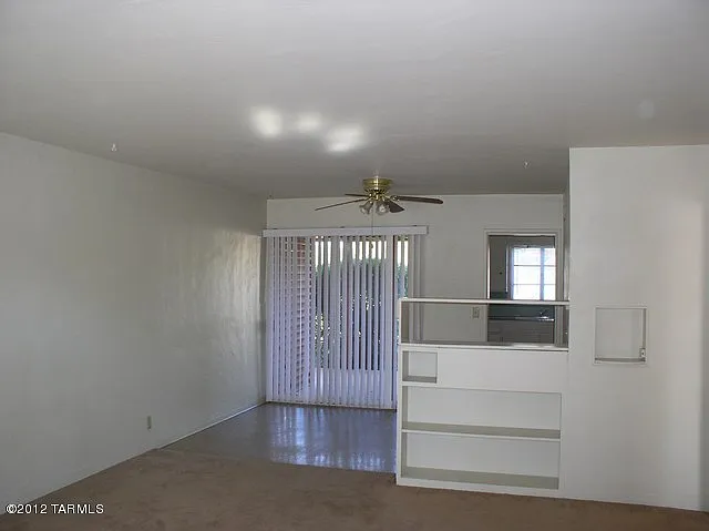 2 bed, 1.0 bath, 863 sqft, $925 — Photo 4