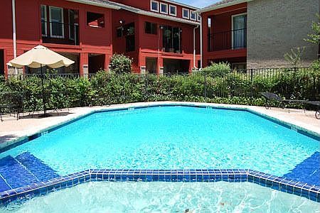 1st image of 2104 Cullen Ave APT 107