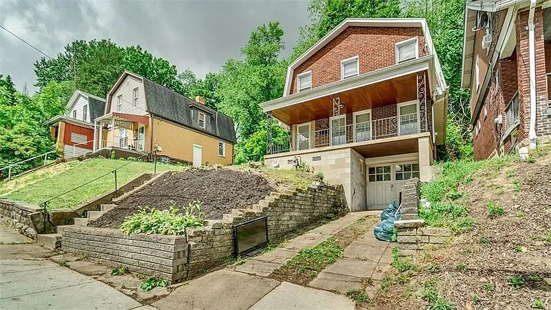 2326 Vodeli St photo 1