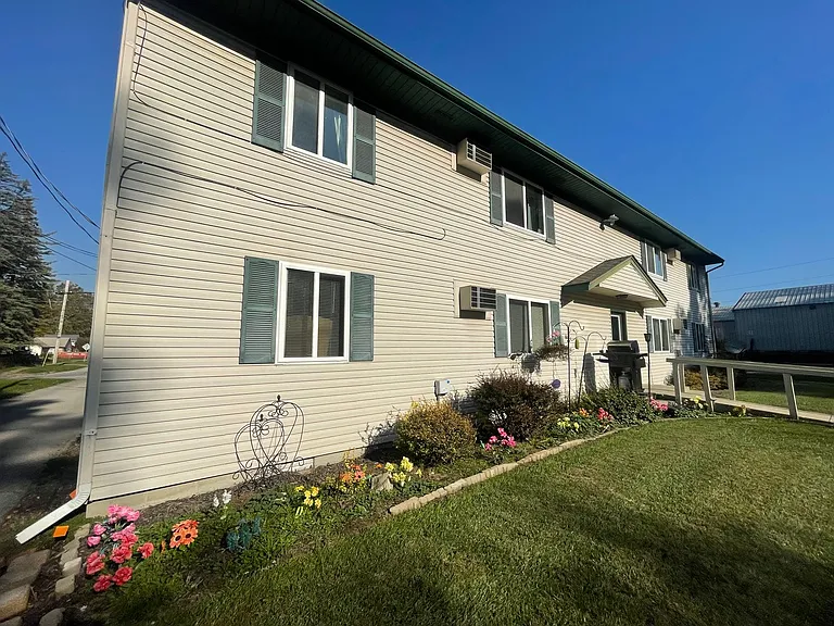 Mill Street Sylvania Apartments — Photo 23