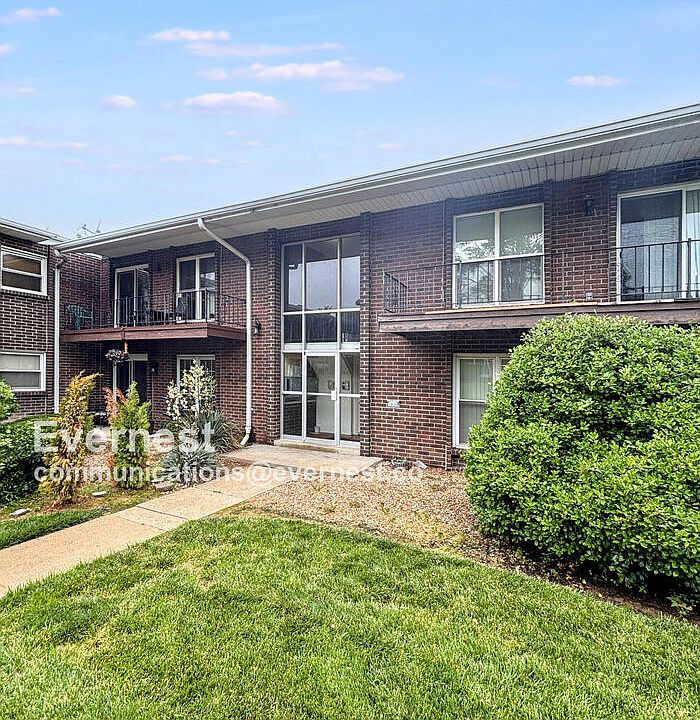 1st image of 10368 Forest Brook Ln APT F