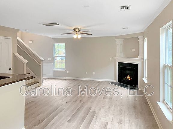 3rd image of 129 Kingfisher Dr