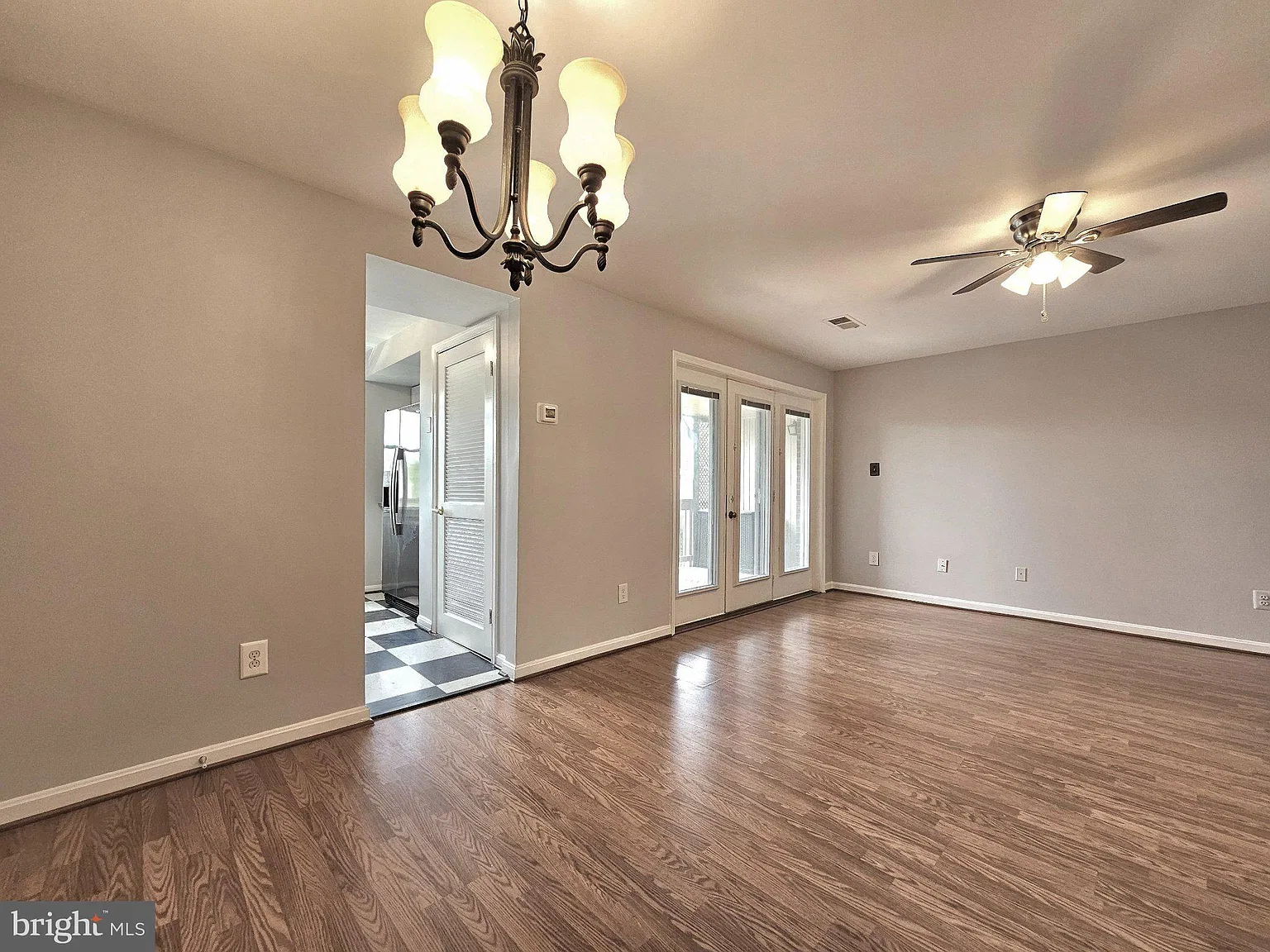 2 bed, 1.0 bath, 865 sqft, $3,050 — Photo 4