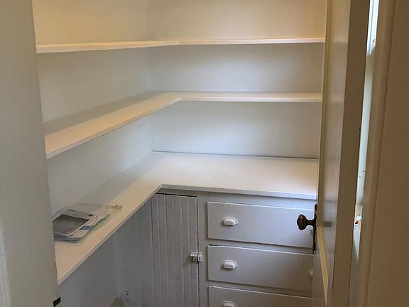 Kitchen Pantry