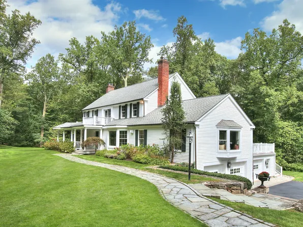 112 Bennington Place, New Canaan, CT 06840