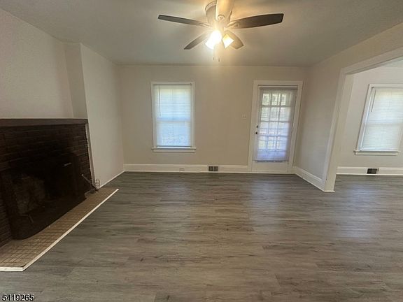 3rd image of 273 W Mount Pleasant Ave