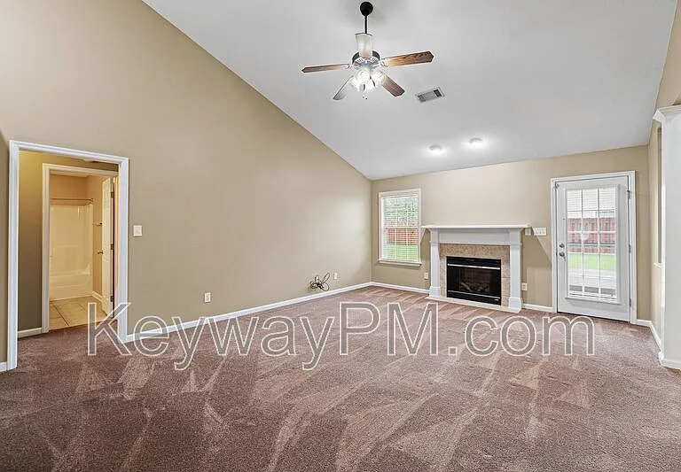 4858 High Meadows Dr — Photo 6