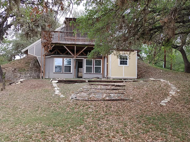 929 Red Bluff Ranch Rd — Photo 13
