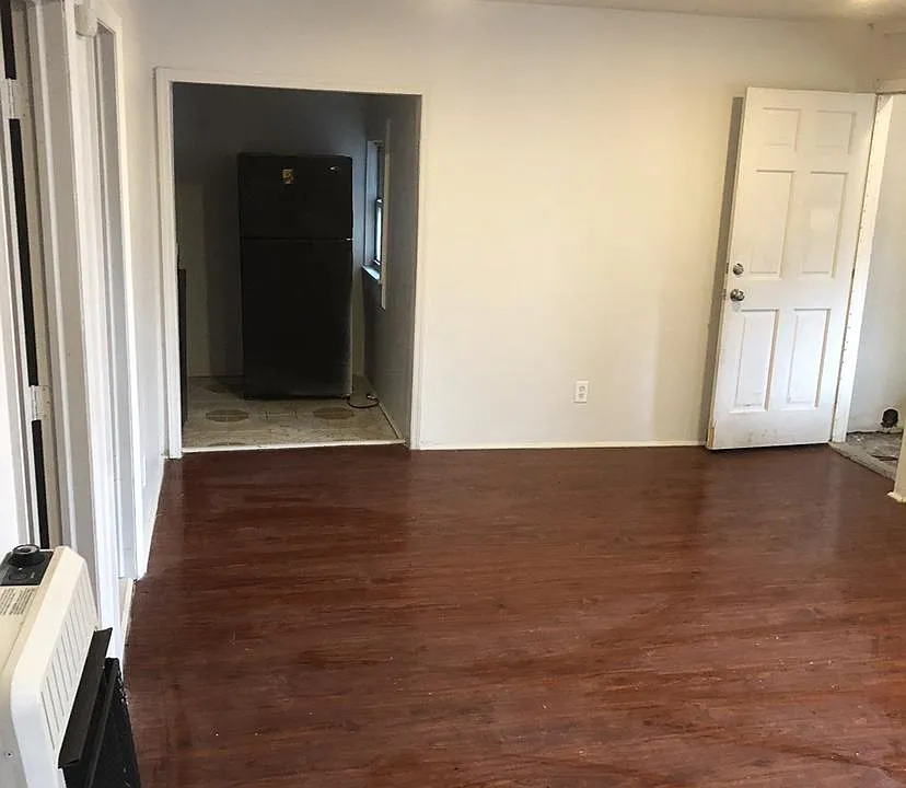 79 Lancaster St #2