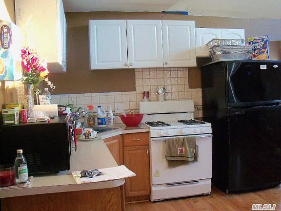 4th image of 153 Stuyvesant Dr