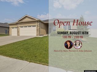 2912 Croydon Dr, Casper, WY 82609
