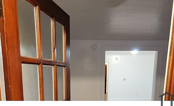 3rd image of 114 Burrows St