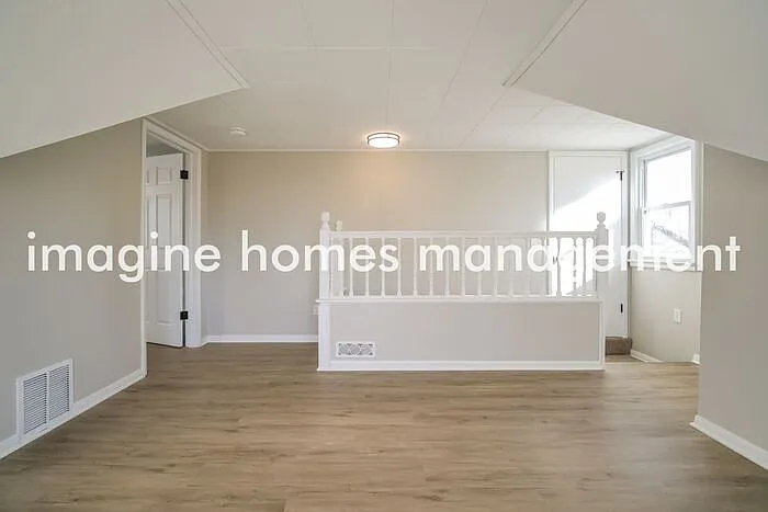 1131 Belrose Rd — Photo 11