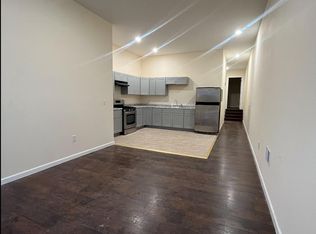 483 15th Ave #1, Newark, NJ 07103