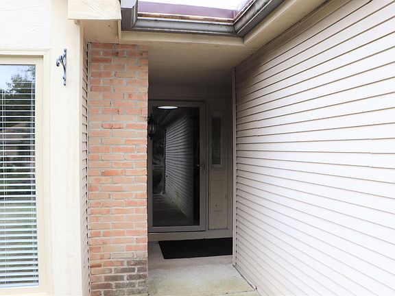 5th image of 1306 Azalea Dr