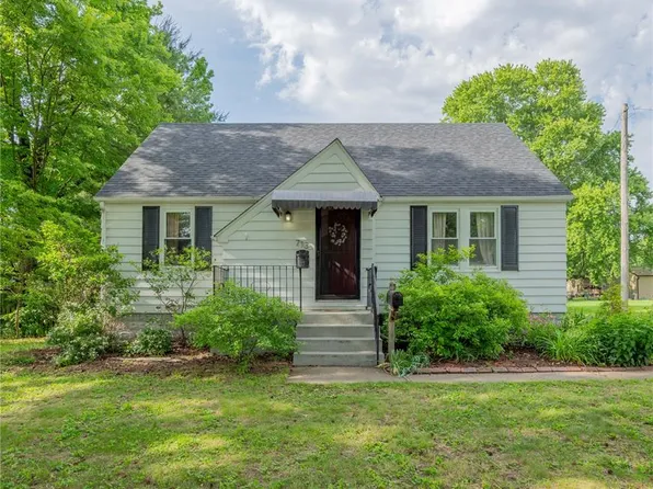 713 Frederick St, Edwardsville, IL 62025