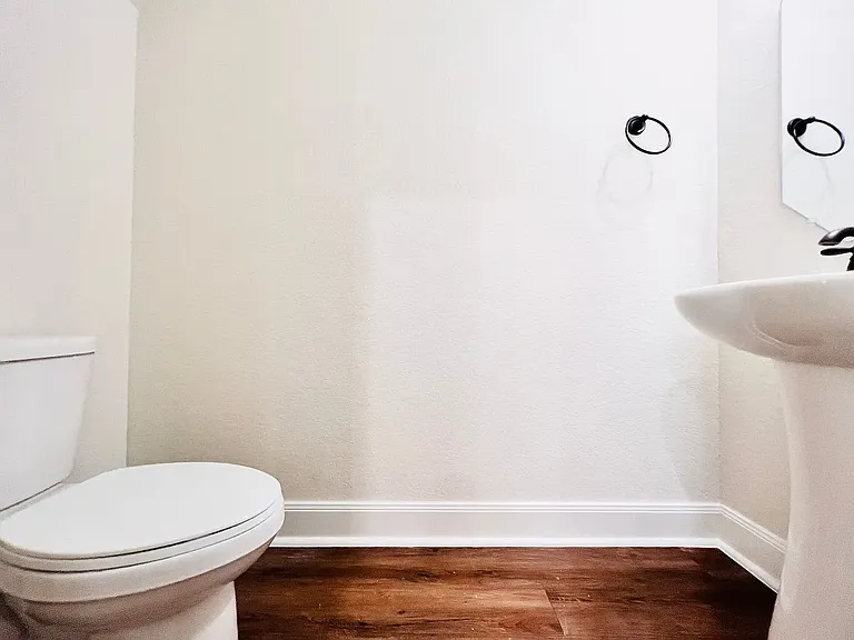 10318 Lynwood Vlg #102 — Photo 15
