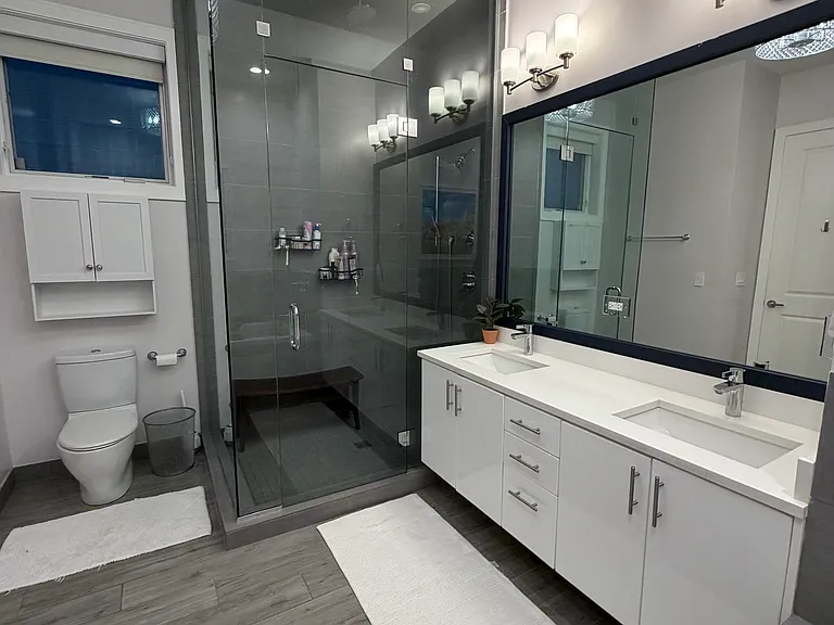 1644 W Erie St #1 — Photo 24