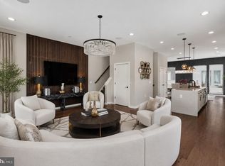 3200 Parkview Walk, Philadelphia, PA 19125