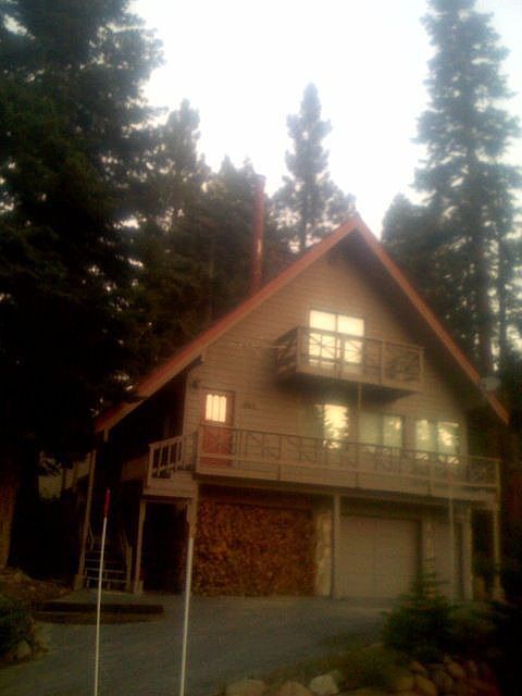 Cozy Cabin in the Mountains