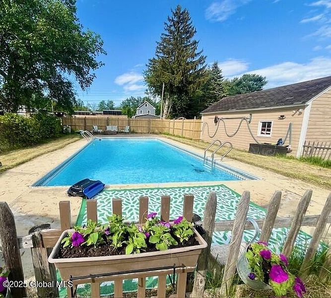 4th image of 226 Marcelis Avenue