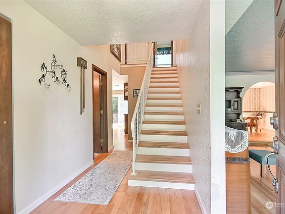 2nd image of 3530 24th Ave SE
