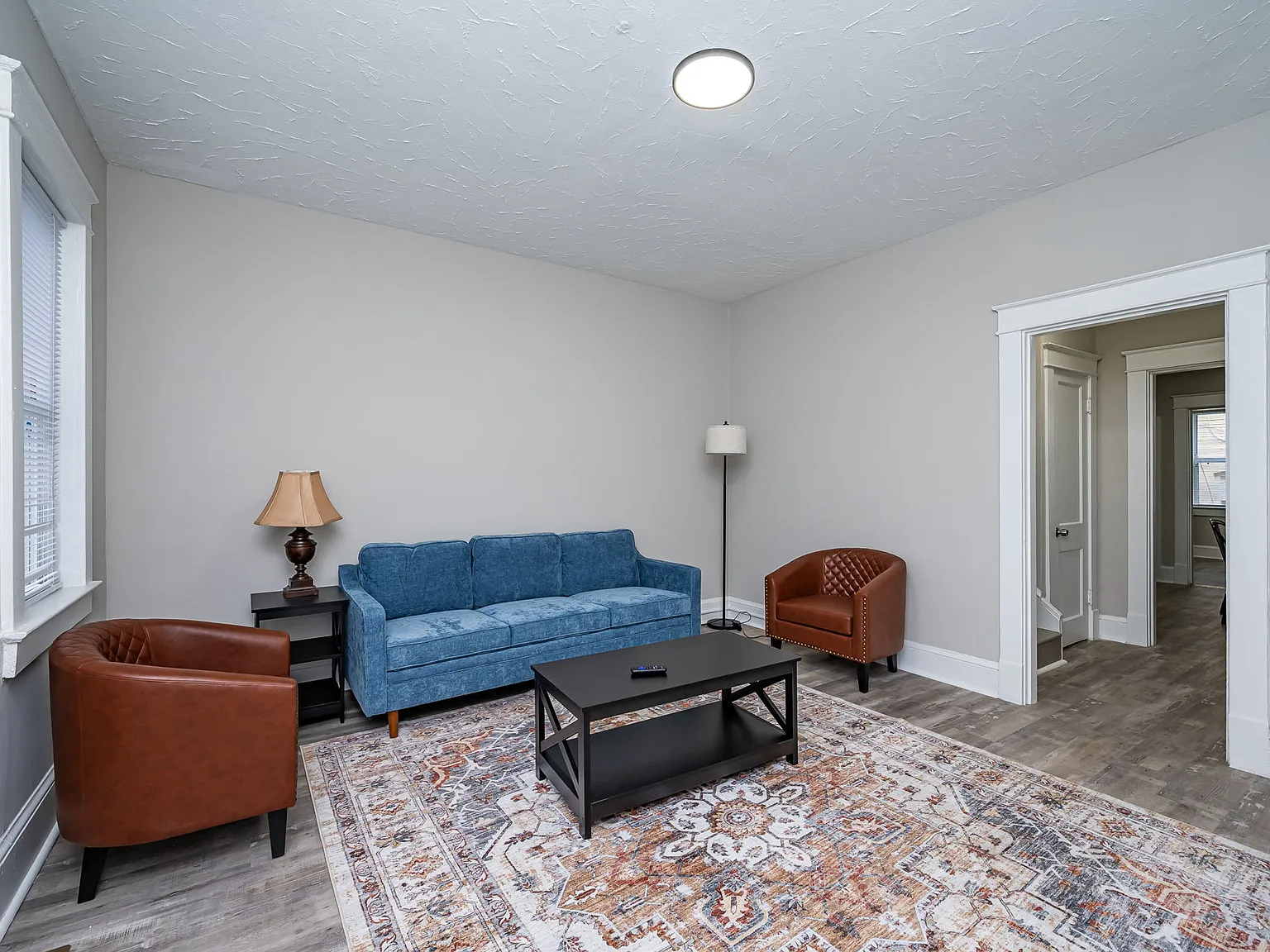 3 bed, 1.5 bath, 1728 sqft, $1,450 — Photo 3