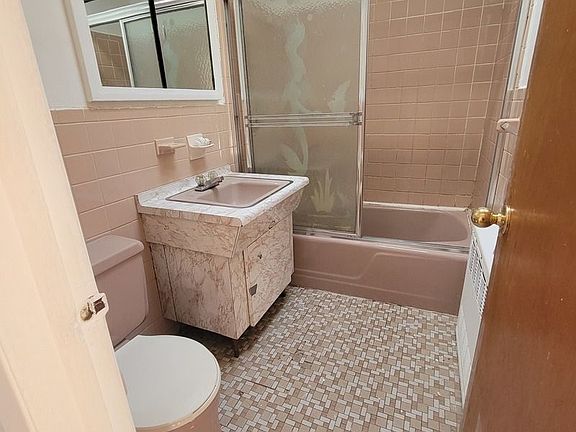 5th image of 82-14 138th St #C1