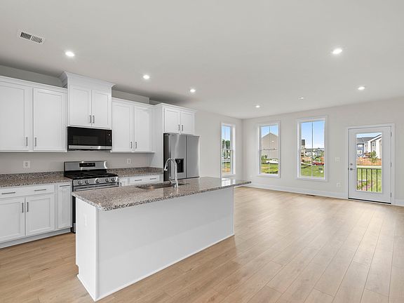 3rd image of 129 Sapphire St Homesite 2352