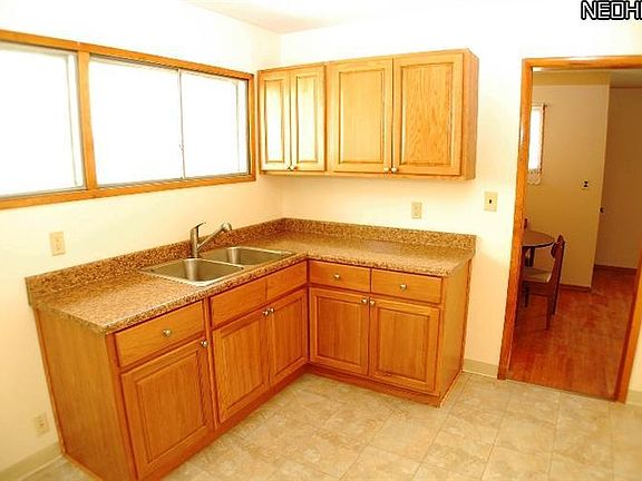 2nd image of 4754 Brookwood Dr