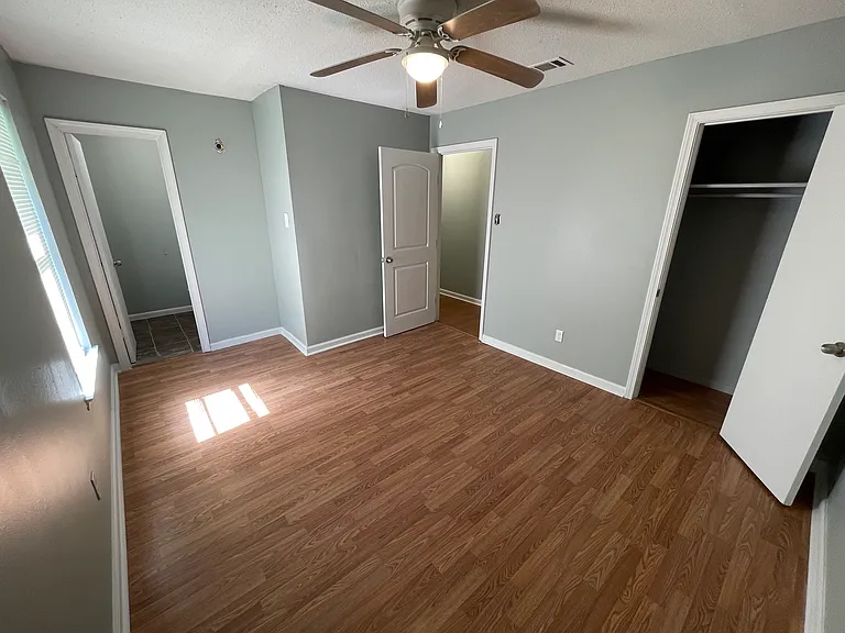 7500 Newcombe Dr — Photo 19