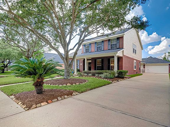 3rd image of 22422 Silvermist Ln