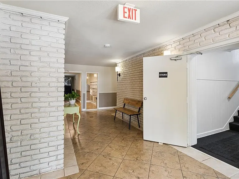 395 Pharr Rd NE #308 — Photo 2